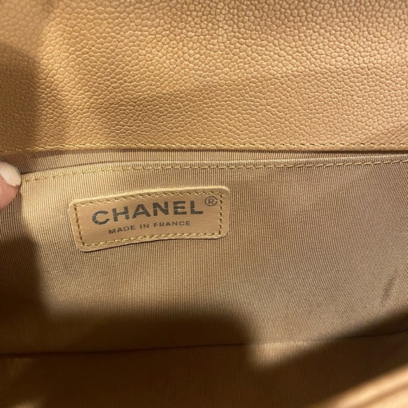 Chanel caviar leather Boy Bag in Camel color - Picture 12 of 16